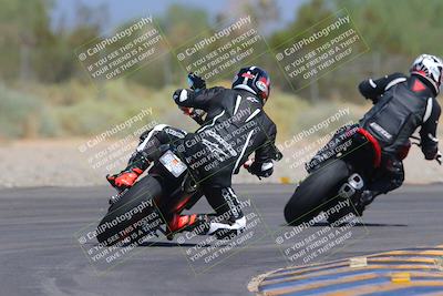 media/Sep-25-2023-Moto Forza (Mon) [[81ffa65e0a]]/B-C Group/Session 4 (Turn 2 Backside)/